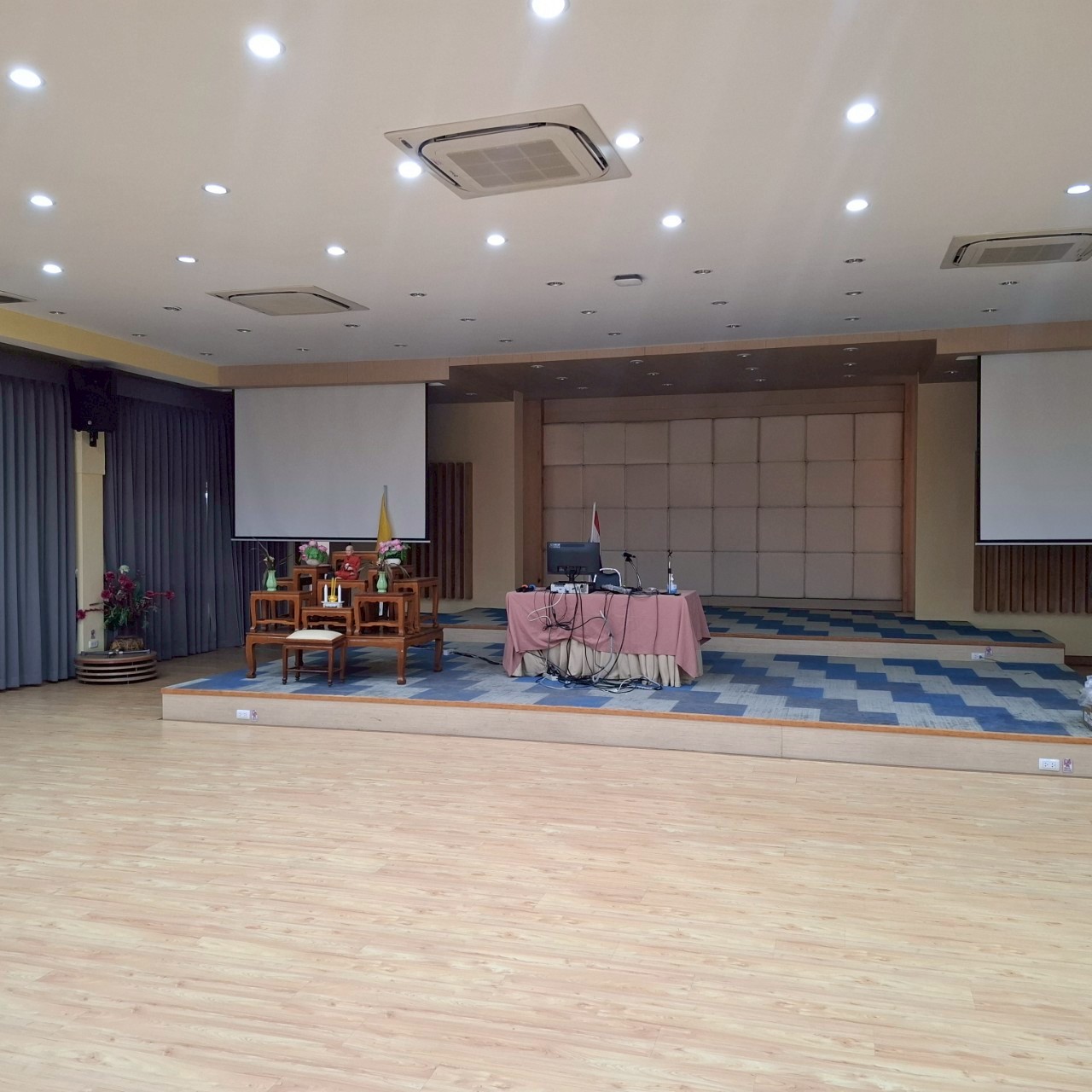 ห้องประชุมกาสะลอง