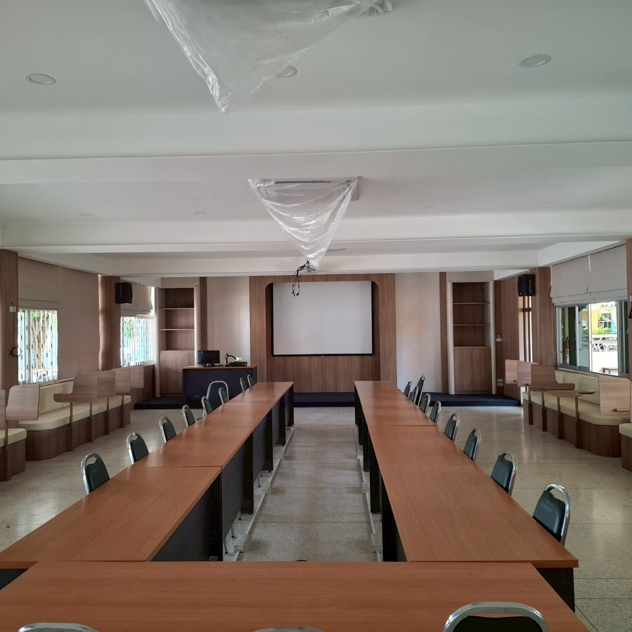 ห้องประชุมสะบันงา