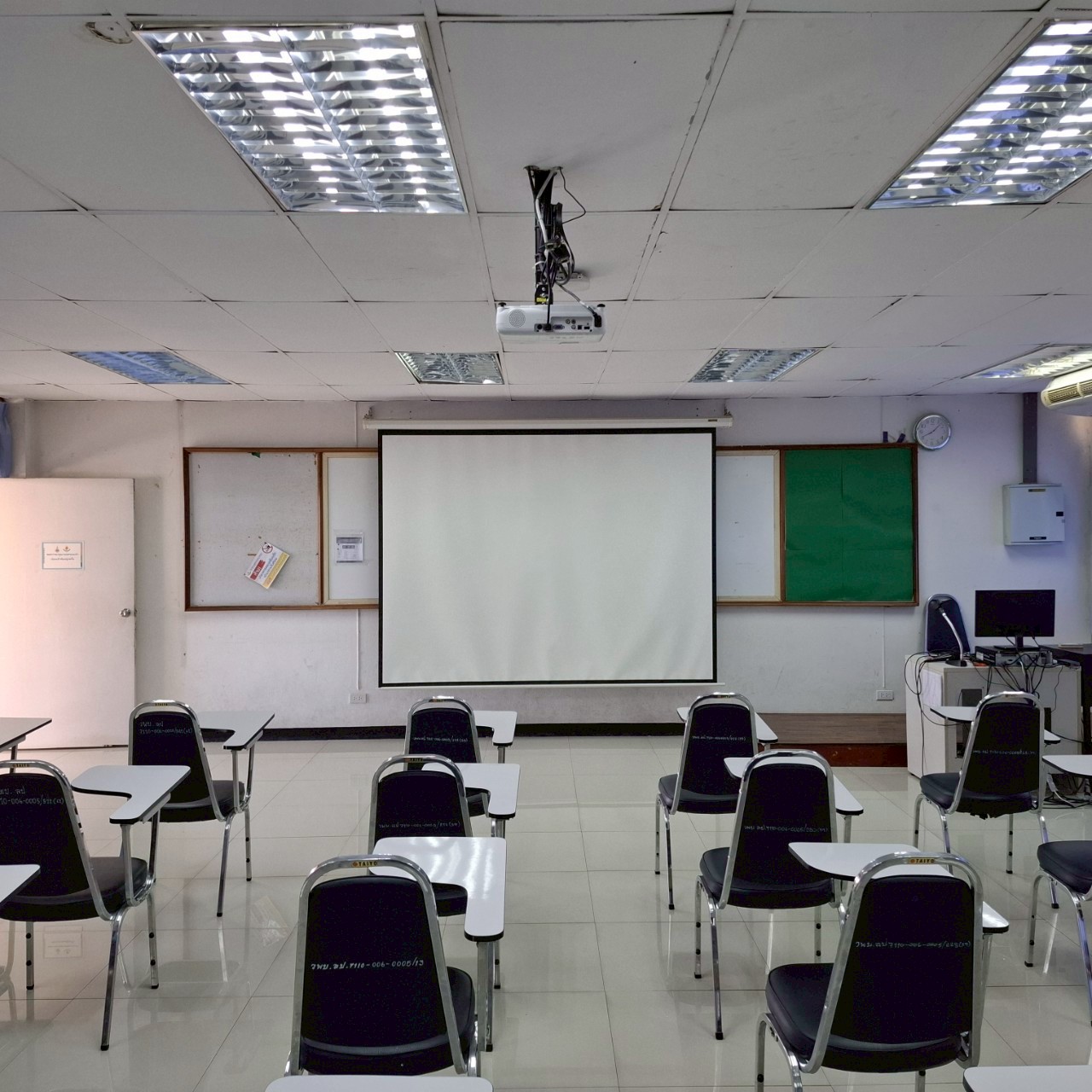 ห้องเรียน 1302 (ลป)