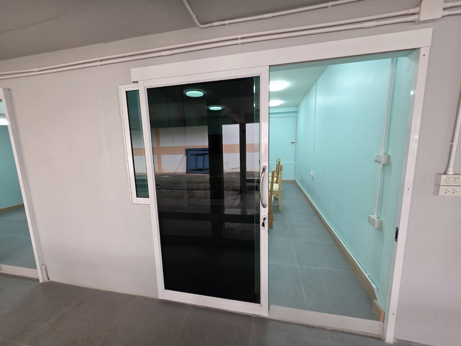 break out room อัญชัน 103